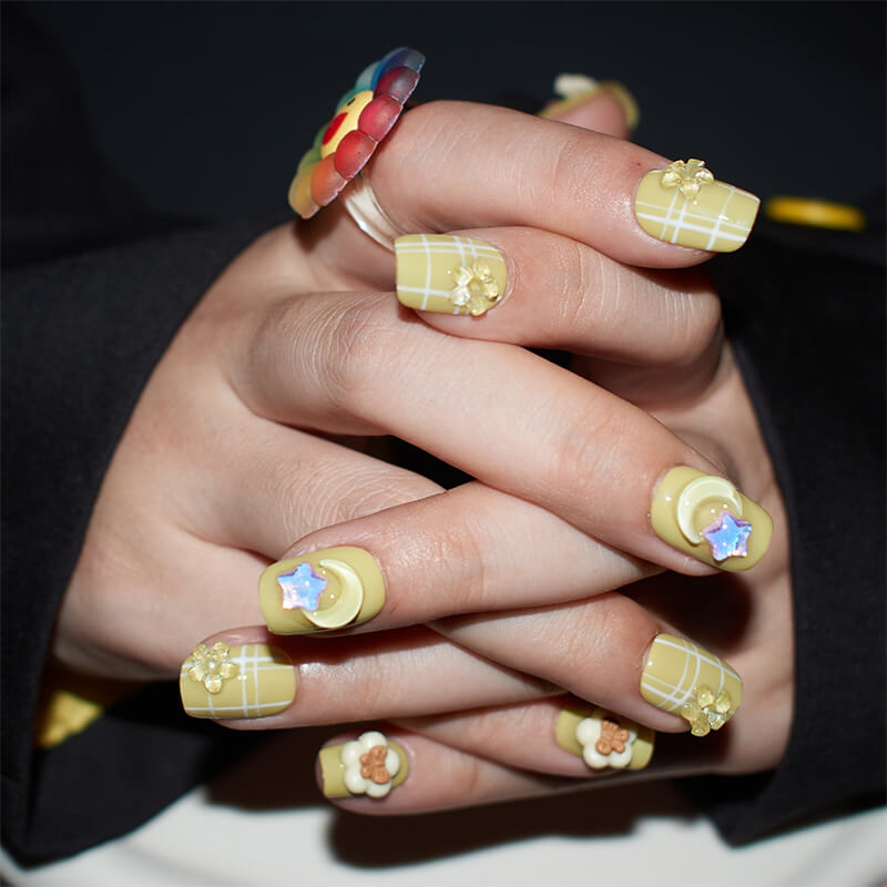 Avocado Green Sweetheart | Yellow Grid Floral Press-On Nails | Short Square Shape With 3D Flower And Star Accents